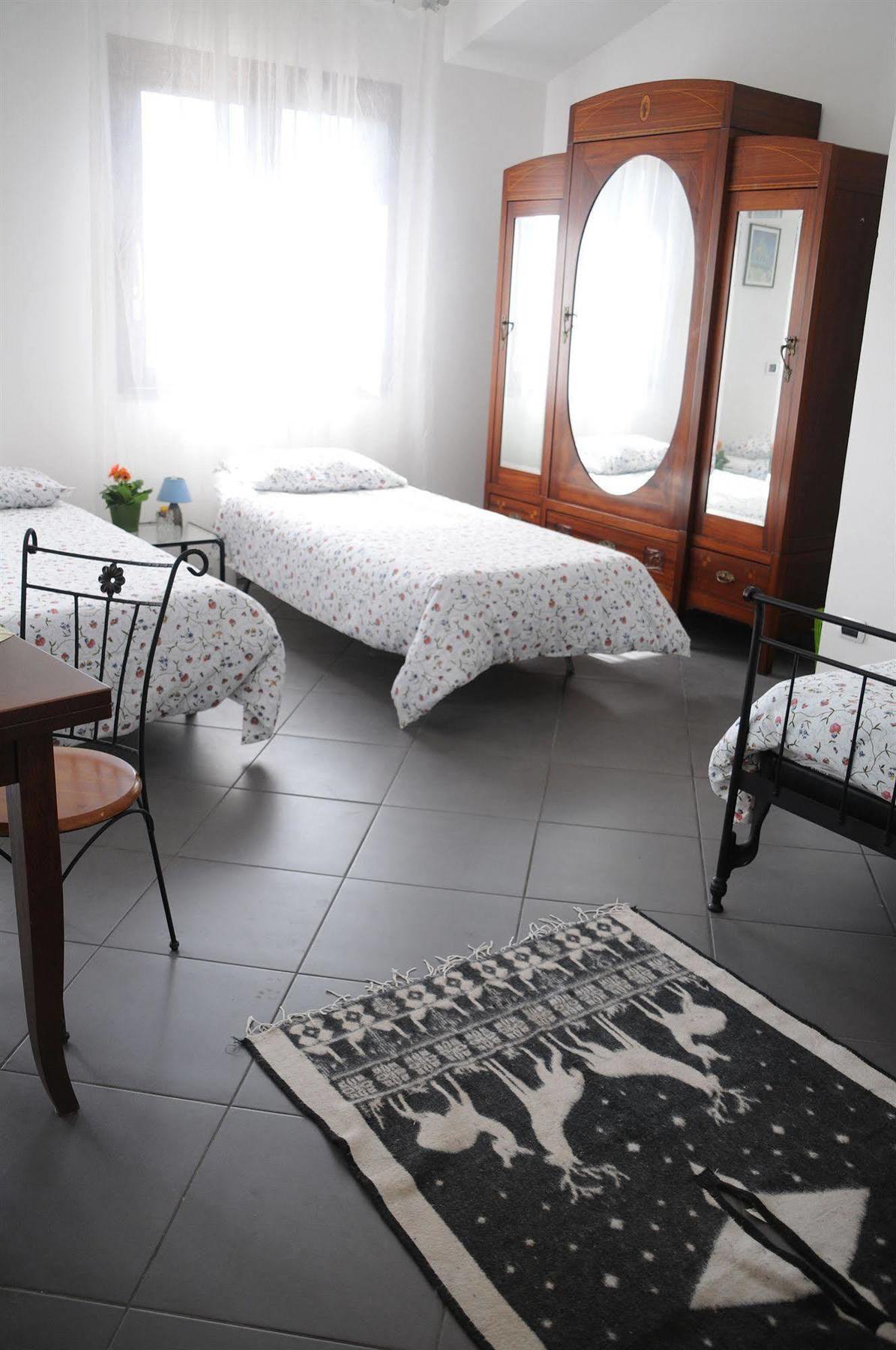 La Circumetnea Home كاتانيا المظهر الخارجي الصورة